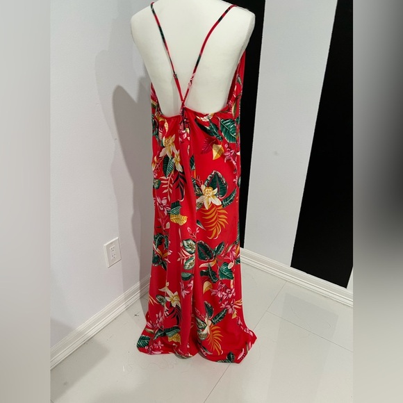 Old Navy Red and Green Spaghetti Strap Maxi Sundress - Picture 7 of 8